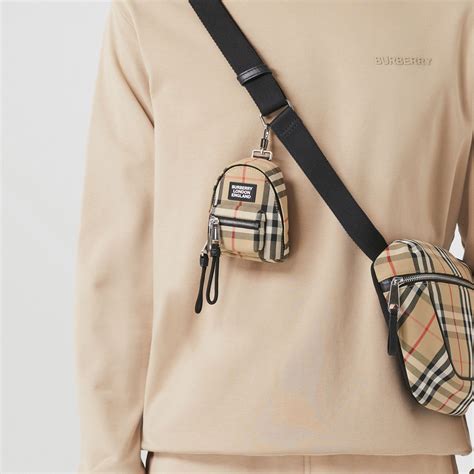 burberry 小廢包|8款男用精品小廢包推薦清單：Burberry、JACQUEMUS等經典款 .